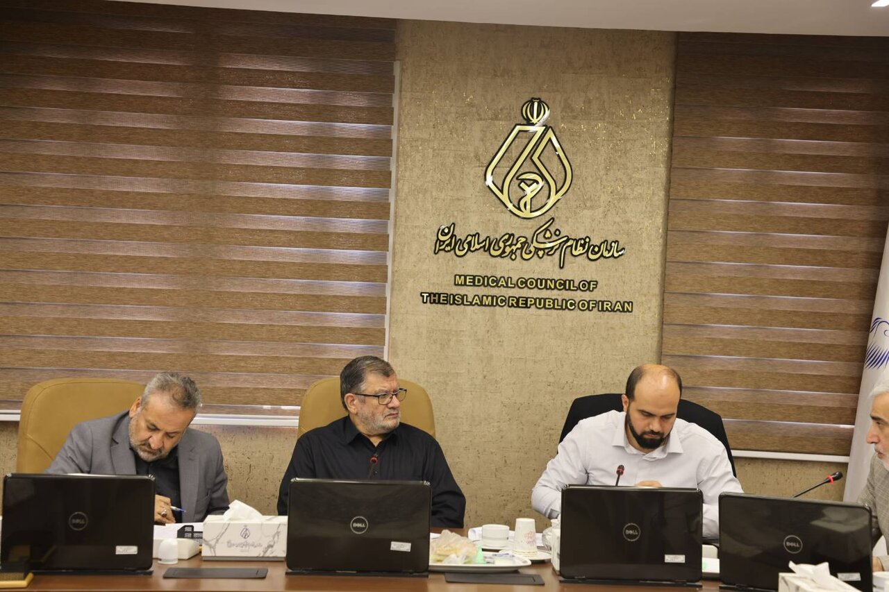 بررسی چالش‌های زنجیره تامین دارو در مجلس